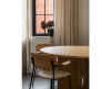 Menu Co stoel met armleuning (gestoffeerde zitting, zwart) - 2