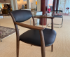 Artisan Nila Europese Walnoot met Zenith 9024 stoel - 3