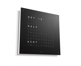 Qlocktwo Earth 45 poeder coated klokken van Qlocktwo