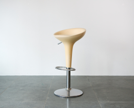 Magis Bombo barkruk (Ivoor) van 