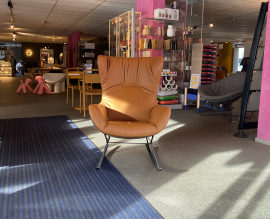 Freifrau Leya Rocking Wingback fauteuil van 