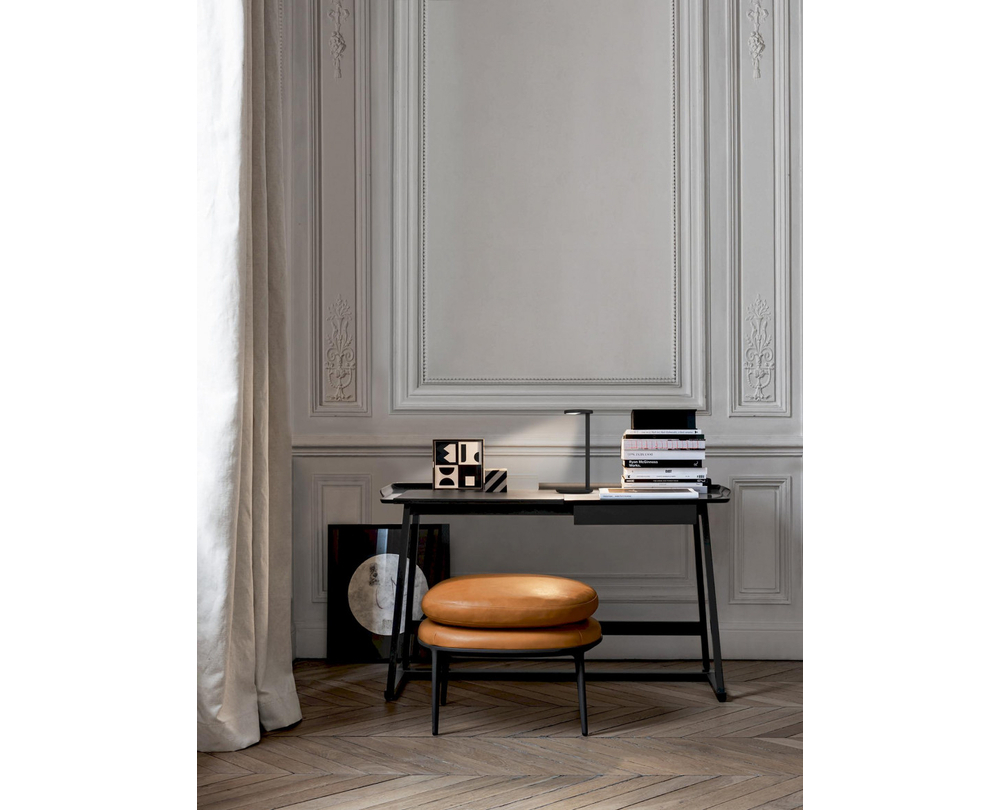 Flos Oblique QI bureaulamp LED met mobiele oplader - 5