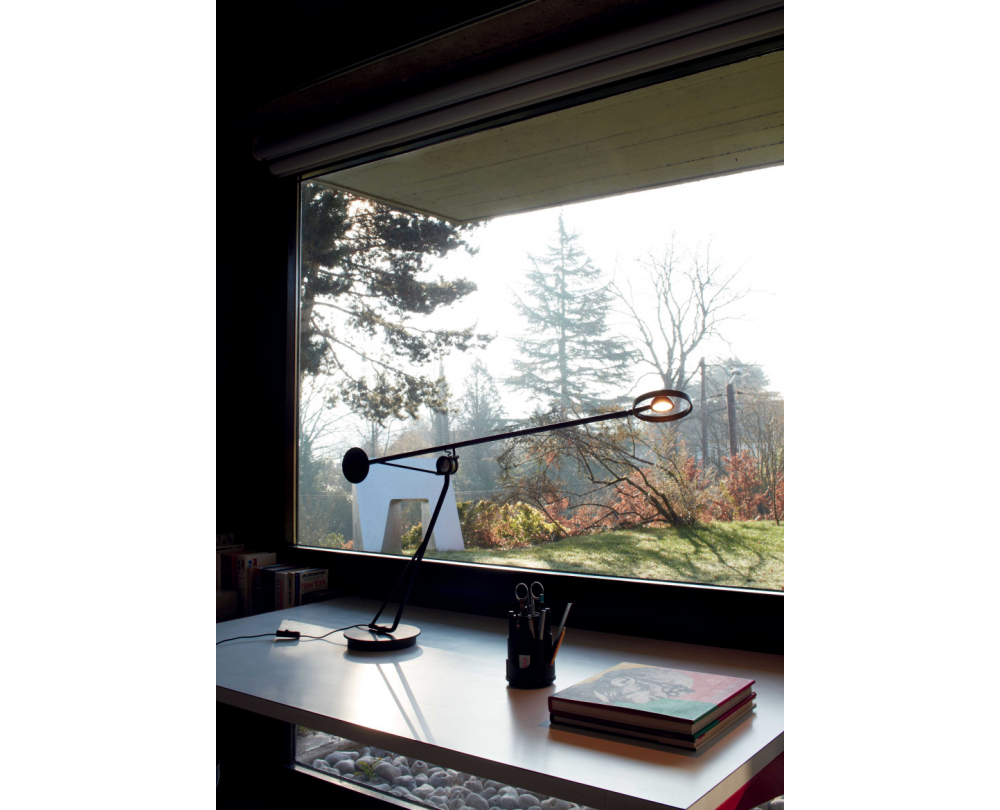 DCW éditions Aaro tafellamp LED - 6