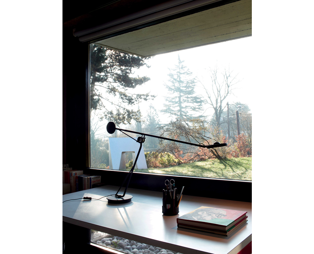 DCW éditions Aaro tafellamp LED - 9