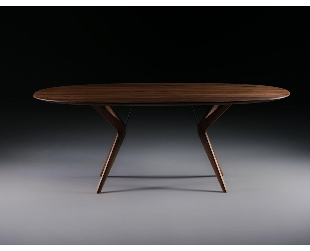 Artisan Lakri ovale eettafel (notenhout) - 1