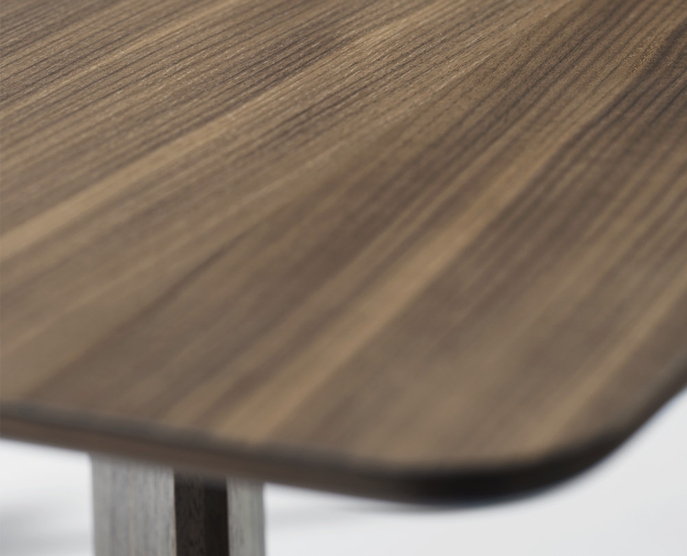 Draenert 1460 Fontana tafel in massief noten - 2