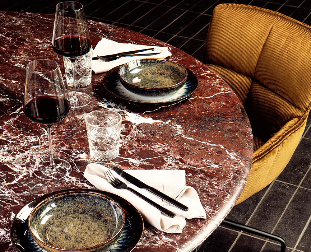 Janua BC07 Basket rond tafel rosso lepanto (serpentine) / steel brass glaze - 7