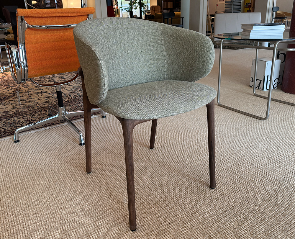Artisan Mela Europese walnoot met Kvadrat Clay stoel - 1