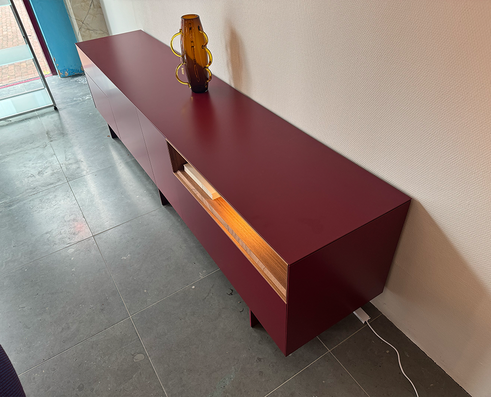 Form1 Lage Kast dressoir met open vlak Cherry - 4