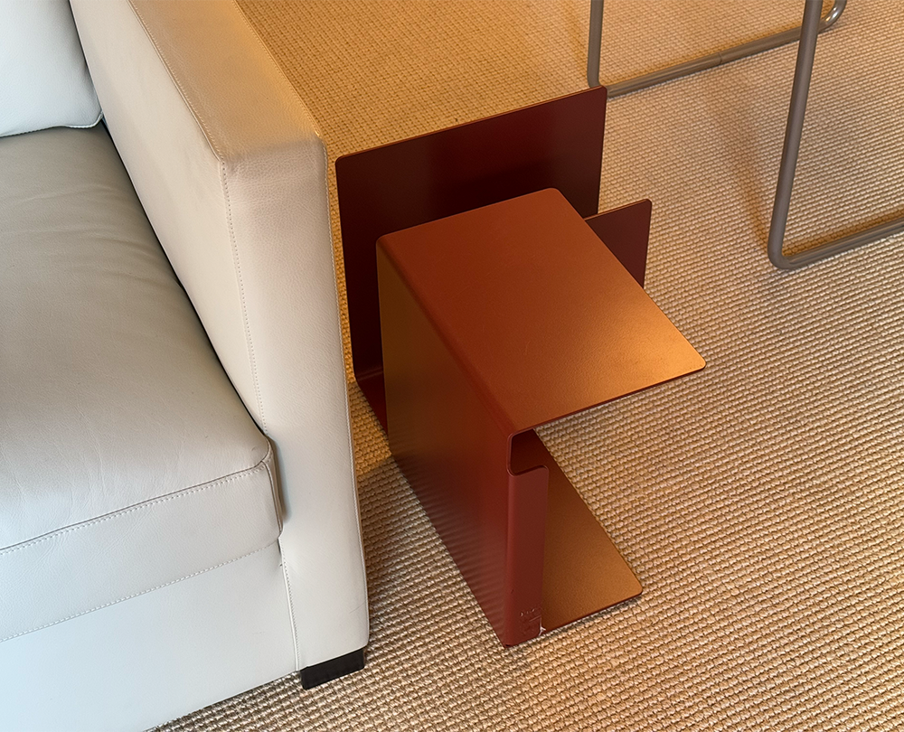 Classicon Diana C bijzettafel coral red - 7