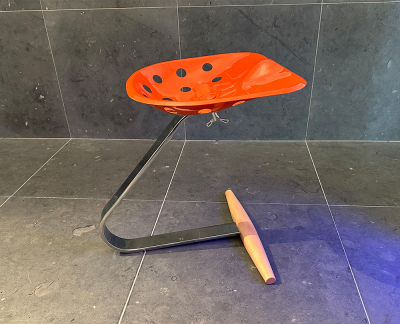 Zanotta Mezzadro 220 - Kruk oranje