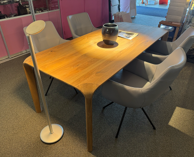 Artisan Flow Europese walnoot Eetkamertafel
