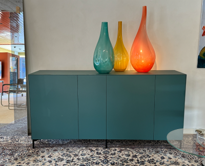 Form1 Sideboard met asymmetrische deuren