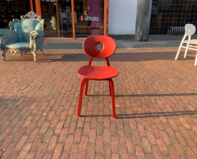 Zanotta 2052 Elipse eetkamerstoel rood
