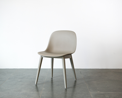 Muuto Fiber Wood Side stoel (Grijs)