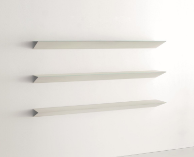 Glas Italia On Plank